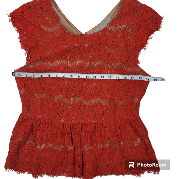 Anthropologie Maeve Lace Overlay Fit & Flare Peplum Top Cap Sleeves Red Size L - Picture 3 of 8